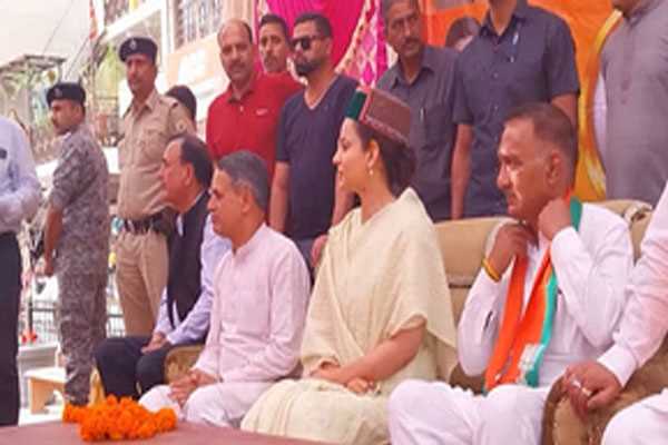 कंगना रनौत ने कांग्रेस को बताया बिगड़े शहजादों की पार्टी